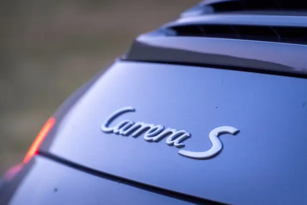 エスユーアールエフ カジノ Android/iOS アプリ